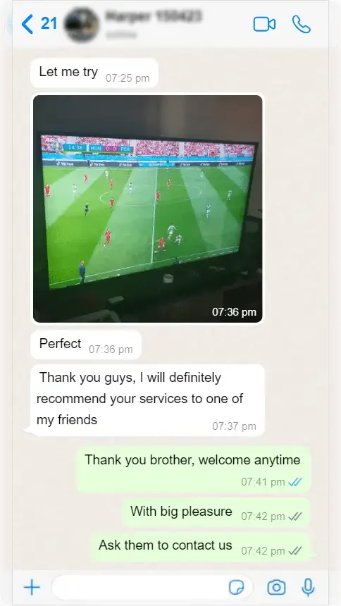 WhatsApp customer review screenshot